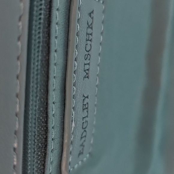 NWT - BADGLEY MISCHKA Elegant Blue Quilted Handbag - Picture 8 of 9